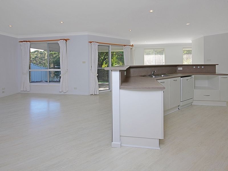 15 Mison Circuit, Mollymook NSW 2539