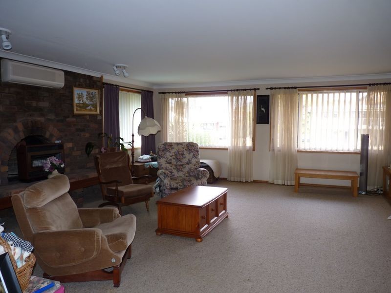 8 Clissold Street, Mollymook NSW 2539