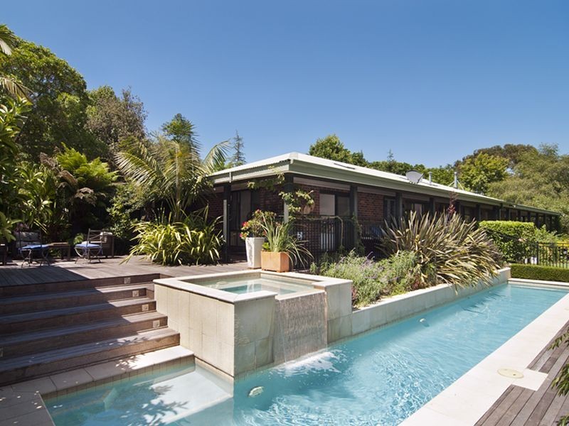 24 Sungrove Lane, Milton NSW 2538