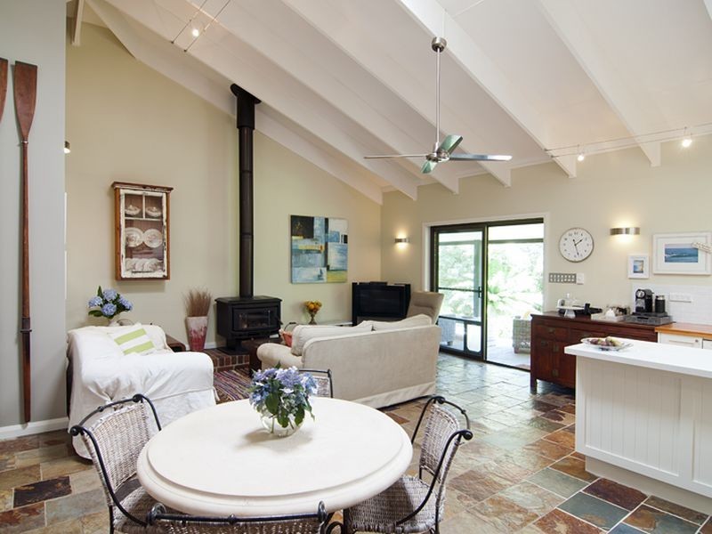 24 Sungrove Lane, Milton NSW 2538