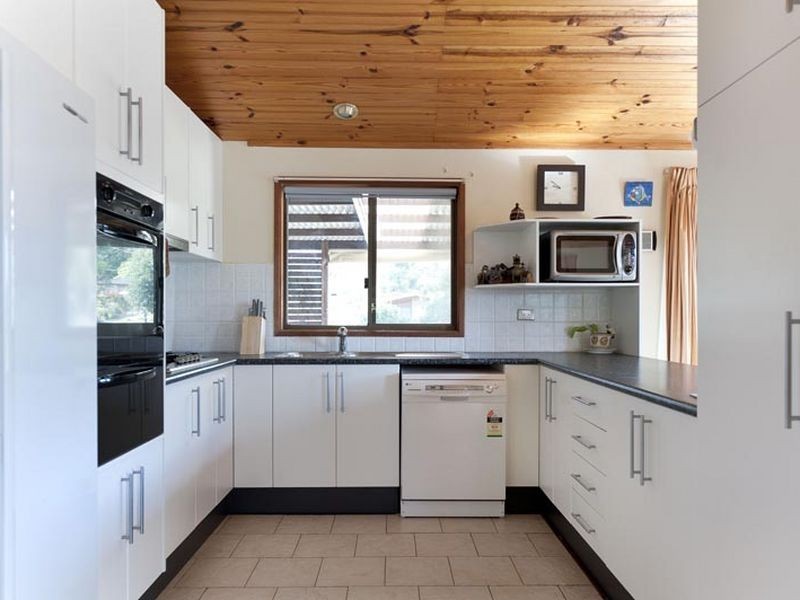 35 Lockhart Avenue, Mollymook NSW 2539