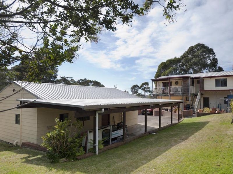 35 Lockhart Avenue, Mollymook NSW 2539