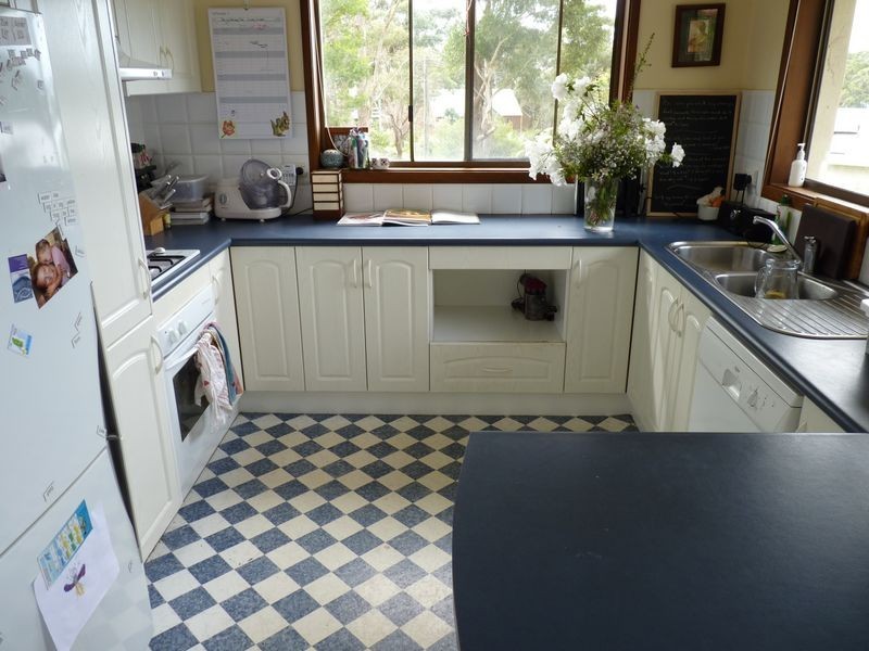 25 Bannister Head Rd, Mollymook NSW 2539