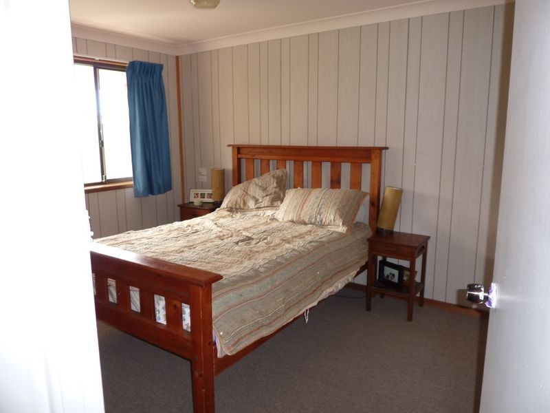 24 James Crescent, Kings Point NSW 2539