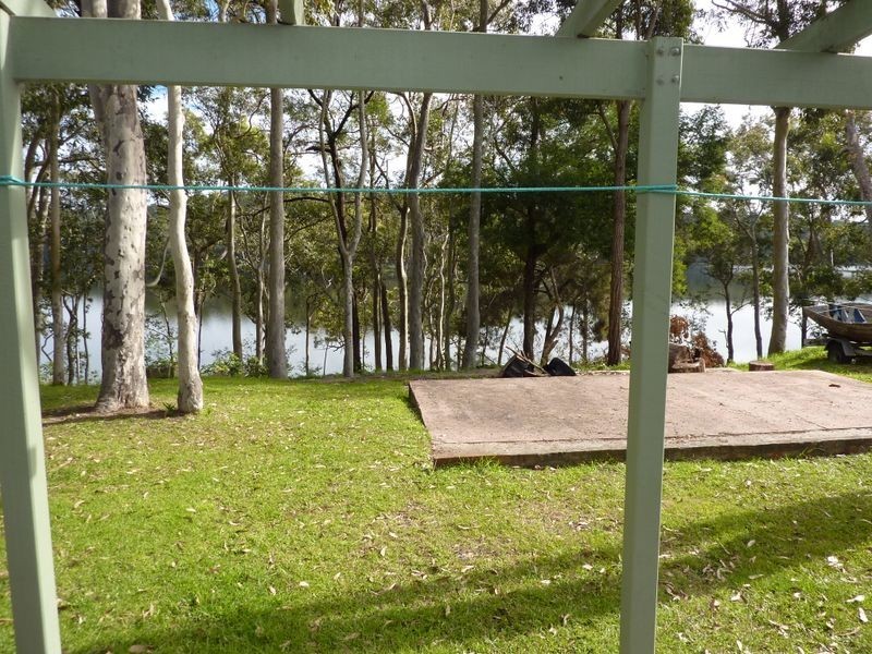 24 James Crescent, Kings Point NSW 2539