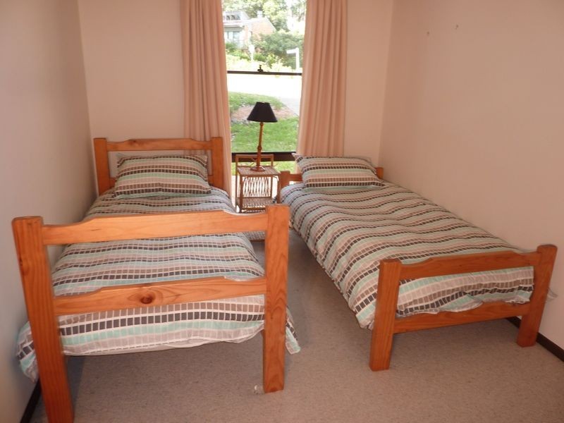 10 Surfers Ave, Narrawallee NSW 2539