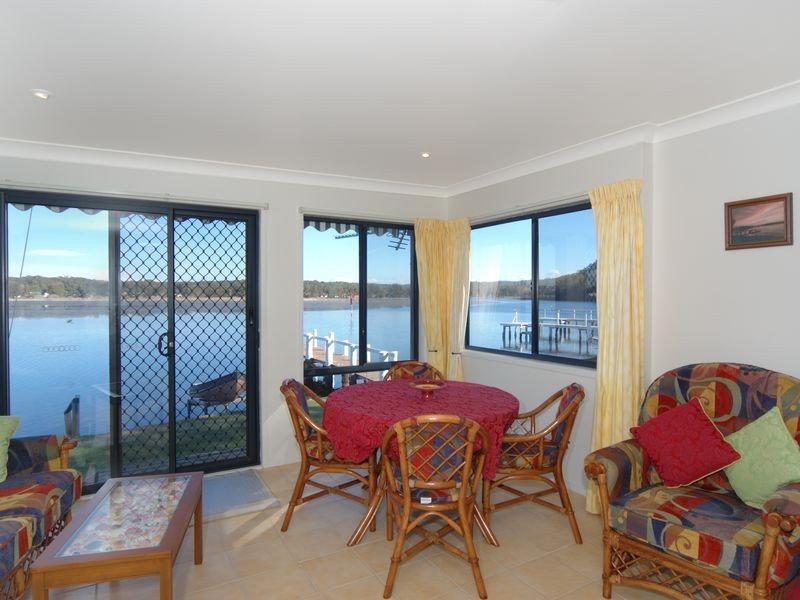 4 McDonald Parade, Burrill Lake NSW 2539