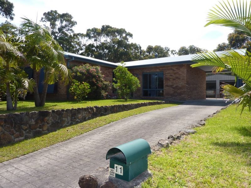 11 Mercury Drive, Lake Tabourie NSW 2539