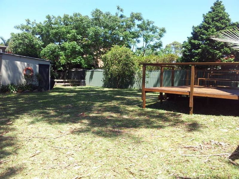 28 Bangalow St, Narrawallee NSW 2539