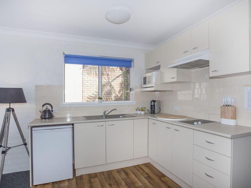 6/1 Golf Ave, Mollymook NSW 2539