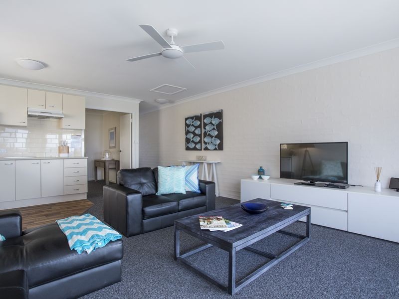 6/1 Golf Ave, Mollymook NSW 2539