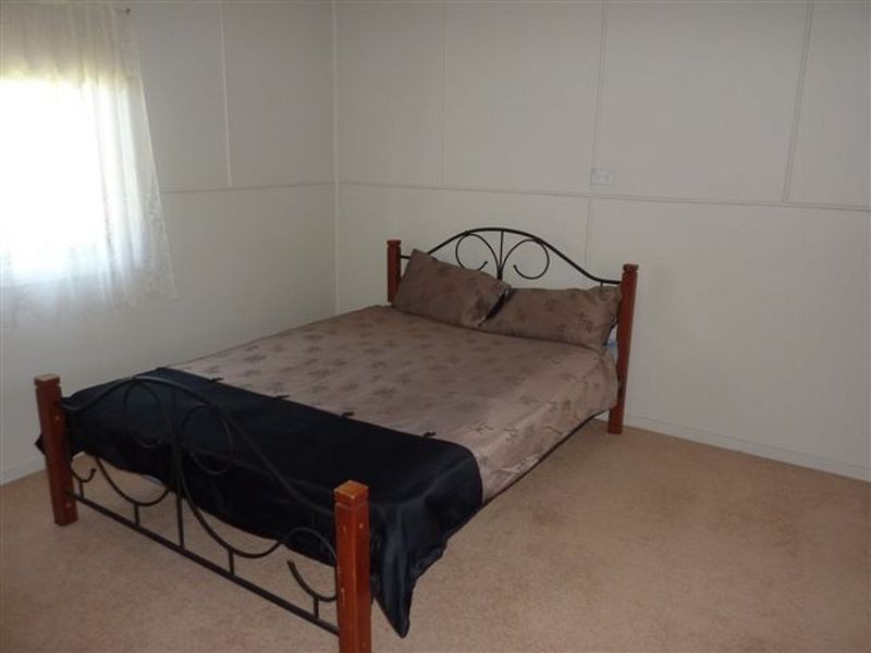 17 Davies St, Mollymook NSW 2539