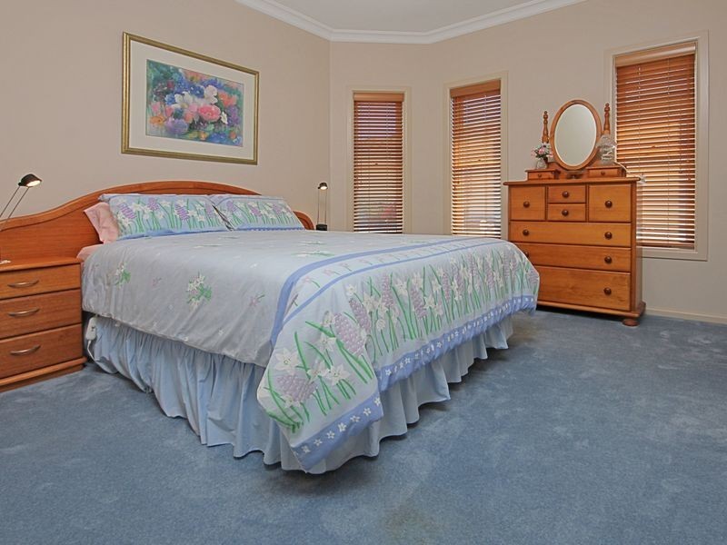 23 Seaside Parade, Dolphin Point NSW 2539