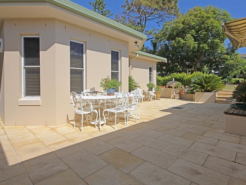 23 Seaside Parade, Dolphin Point NSW 2539