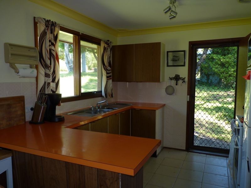 19 Bombora Crescent, Mollymook NSW 2539