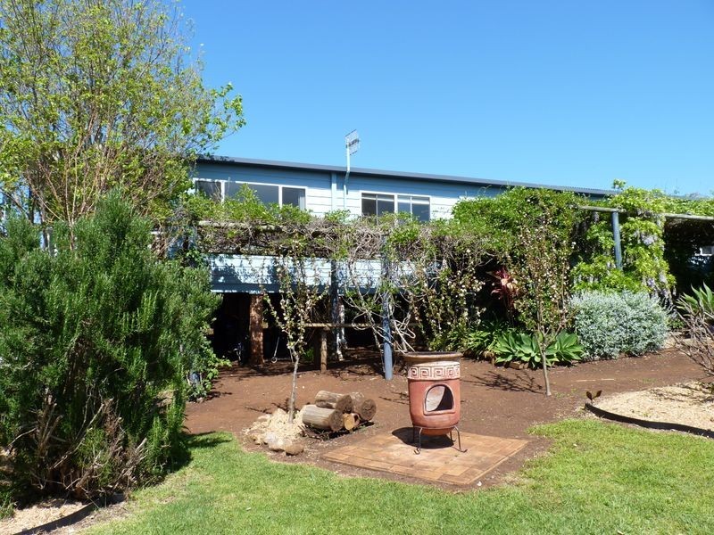 11 Skillman Place, Mollymook NSW 2539