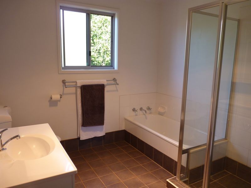 11 Skillman Place, Mollymook NSW 2539