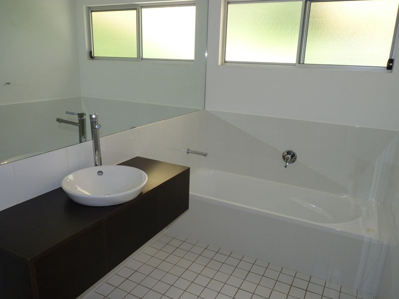 7 Sagittarius Way, Narrawallee NSW 2539