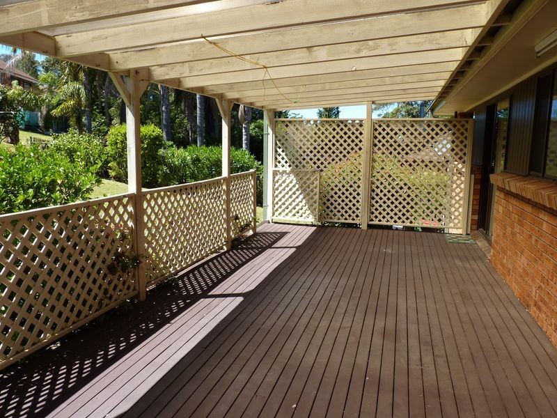 44 Valley Drive, Mollymook NSW 2539