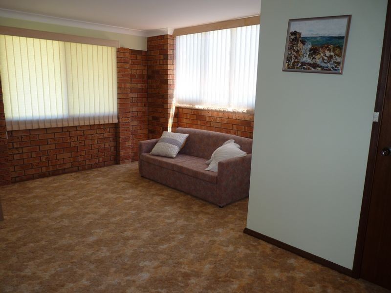 44 Valley Drive, Mollymook NSW 2539