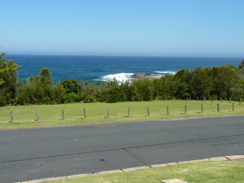 41 Seaside Parade, Dolphin Point NSW 2539