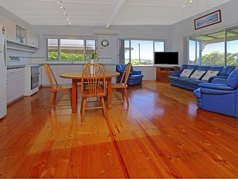 41 Seaside Parade, Dolphin Point NSW 2539