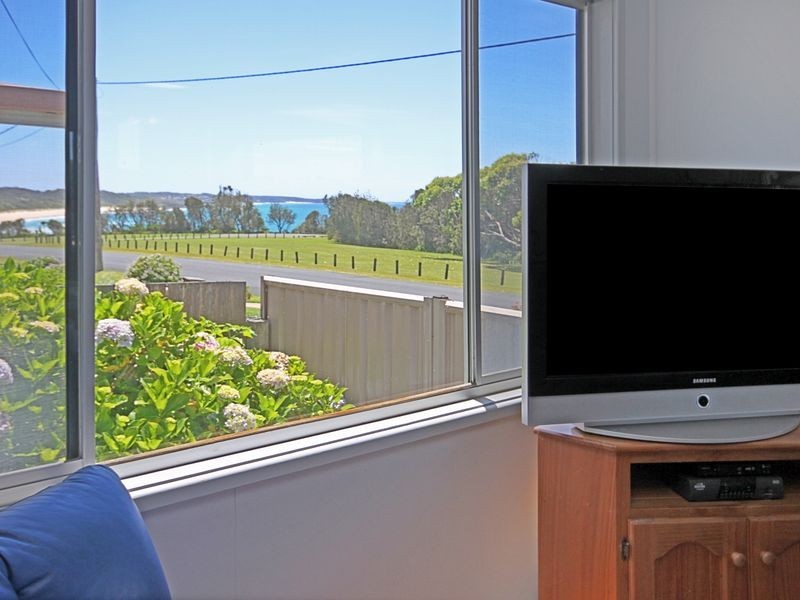 41 Seaside Parade, Dolphin Point NSW 2539