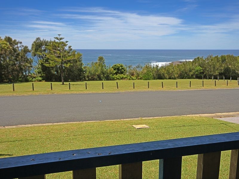 41 Seaside Parade, Dolphin Point NSW 2539