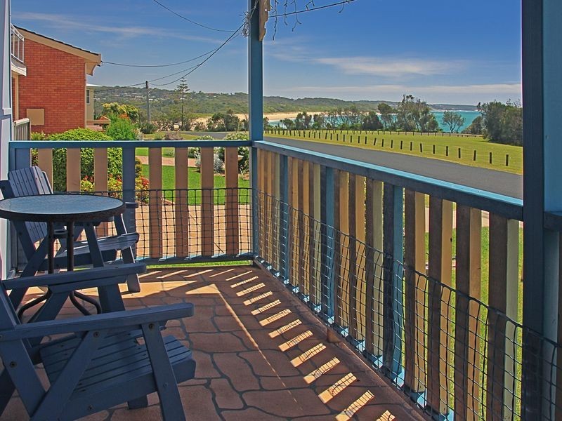41 Seaside Parade, Dolphin Point NSW 2539