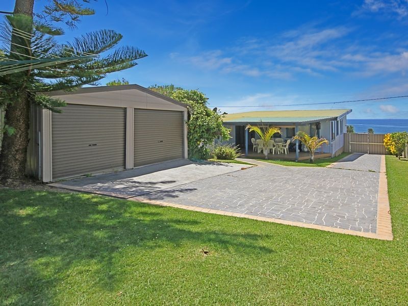 41 Seaside Parade, Dolphin Point NSW 2539