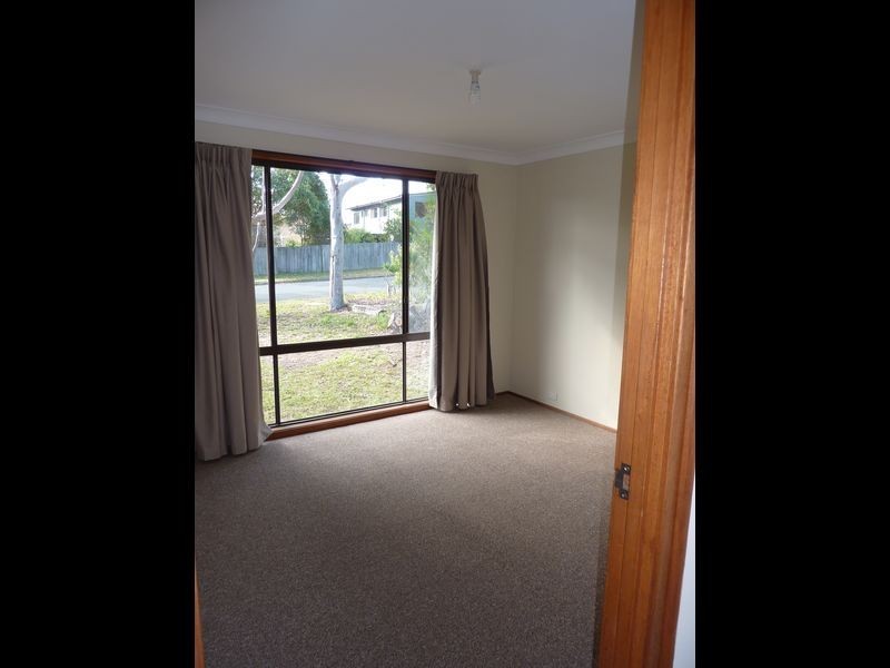 11 Augenaut Avenue, Ulladulla NSW 2539