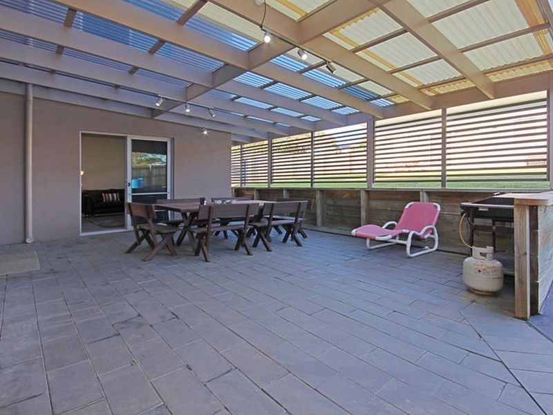 13 Seaside Pde, Dolphin Point NSW 2539