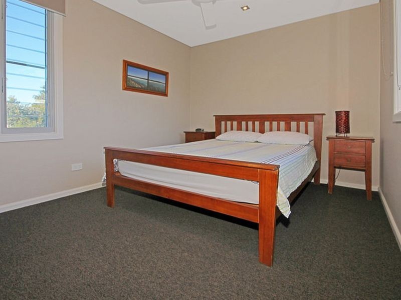 13 Seaside Pde, Dolphin Point NSW 2539