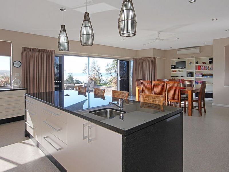 13 Seaside Pde, Dolphin Point NSW 2539