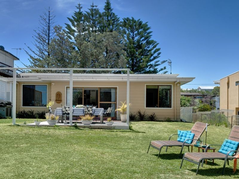 6 Rennies Beach Close, Ulladulla NSW 2539