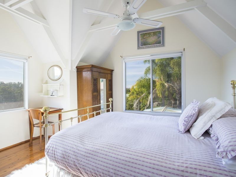 5 Forest Way, Mollymook NSW 2539