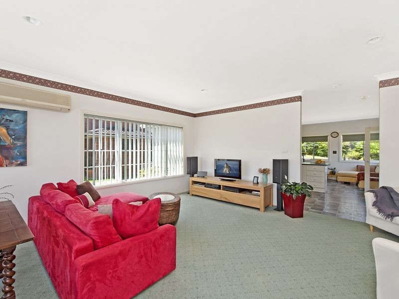 80 Carroll Avenue, Mollymook NSW 2539