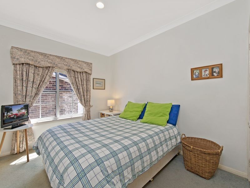 80 Carroll Avenue, Mollymook NSW 2539