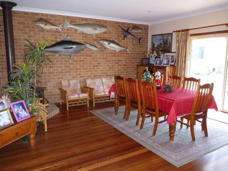 4 Seawinds Parade, Narrawallee NSW 2539