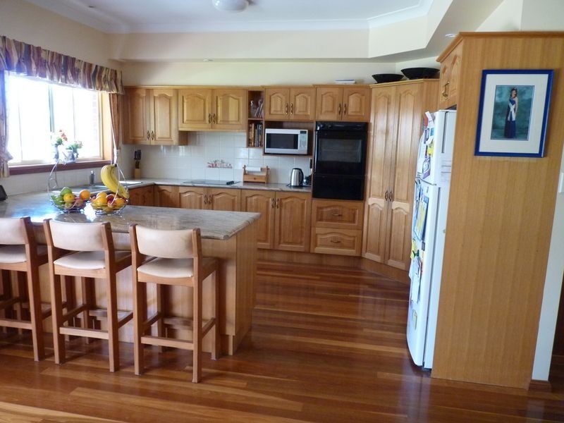 4 Seawinds Parade, Narrawallee NSW 2539