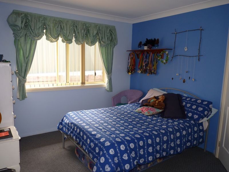 4 Seawinds Parade, Narrawallee NSW 2539