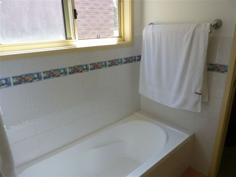 51 Wyoming Ave, Burrill Lake NSW 2539