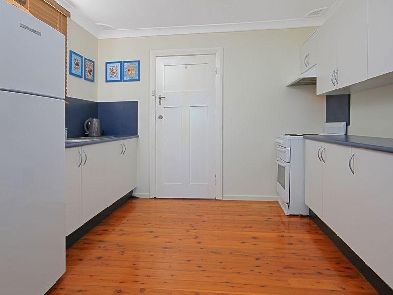 12 Jones Avenue, Mollymook NSW 2539