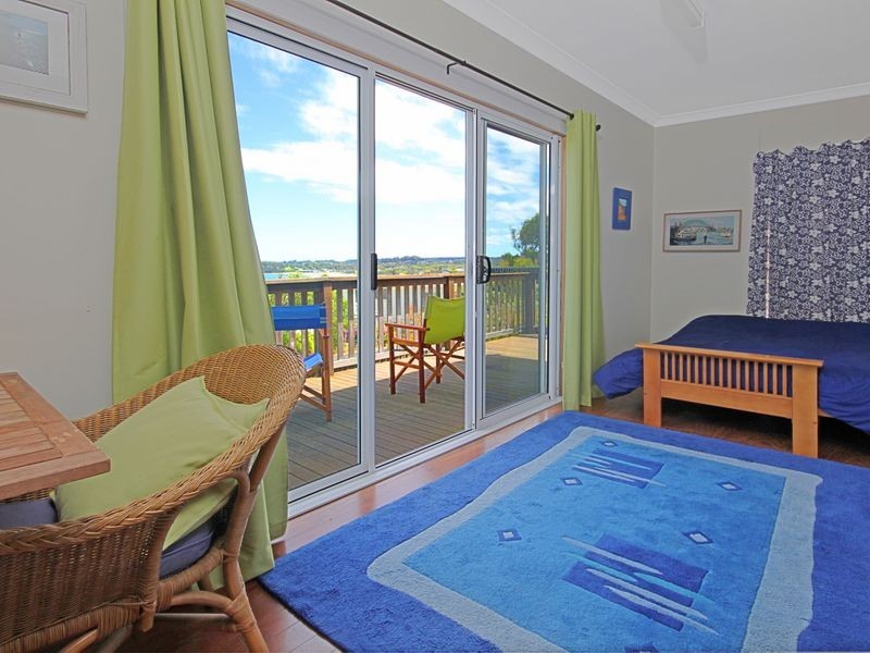 12 Jones Avenue, Mollymook NSW 2539