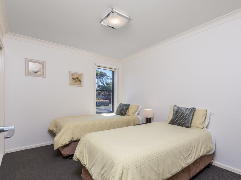 9/5-7 Golf Avenue, Mollymook NSW 2539