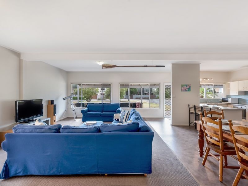 3 Mitchell Parade, Mollymook NSW 2539