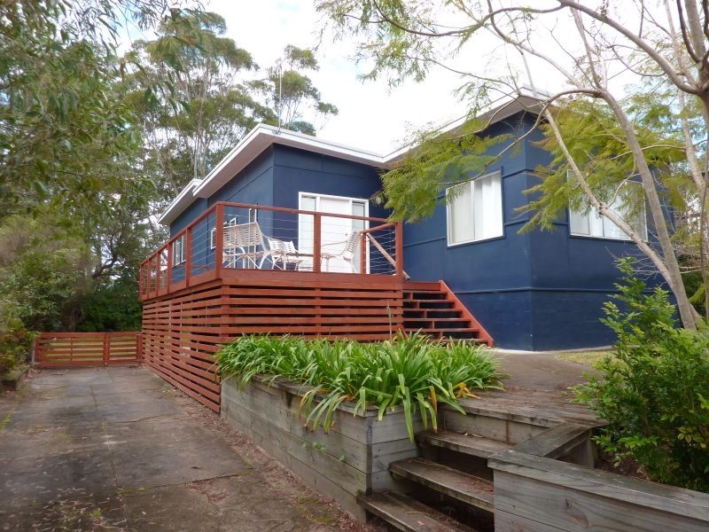 8 Normandy St, Narrawallee NSW 2539