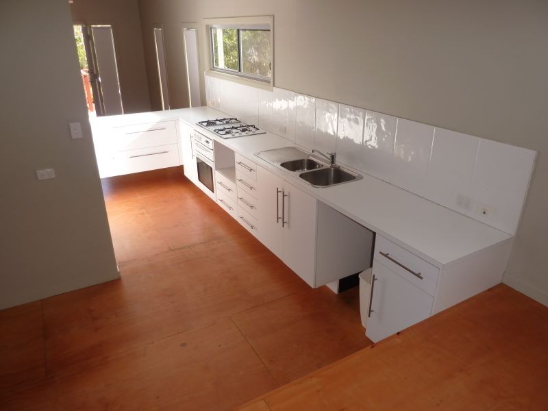 8 Normandy St, Narrawallee NSW 2539