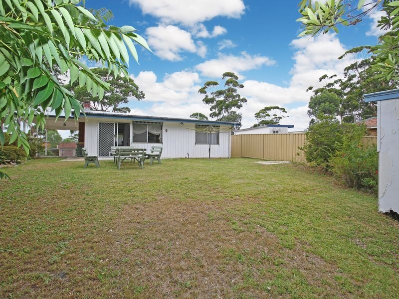 37 Bangalow Street, Narrawallee NSW 2539