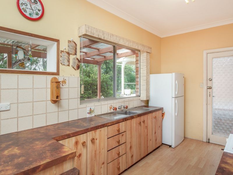 76 Anglers Parade, Fishermans Paradise NSW 2539